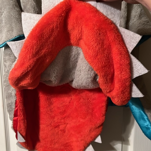 Shark attack blanket - Picture 7 of 8